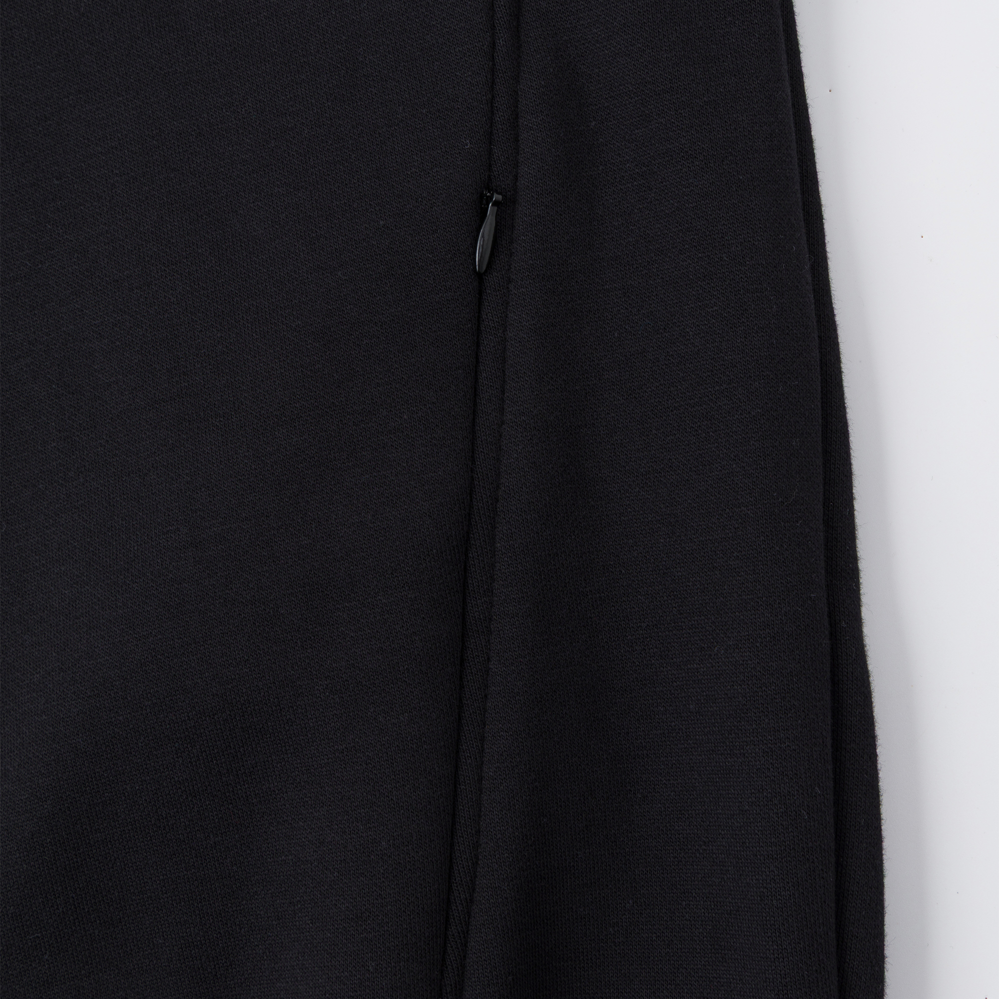 MERTRA x Umbro Warm Up Joggers (Black/Pink)