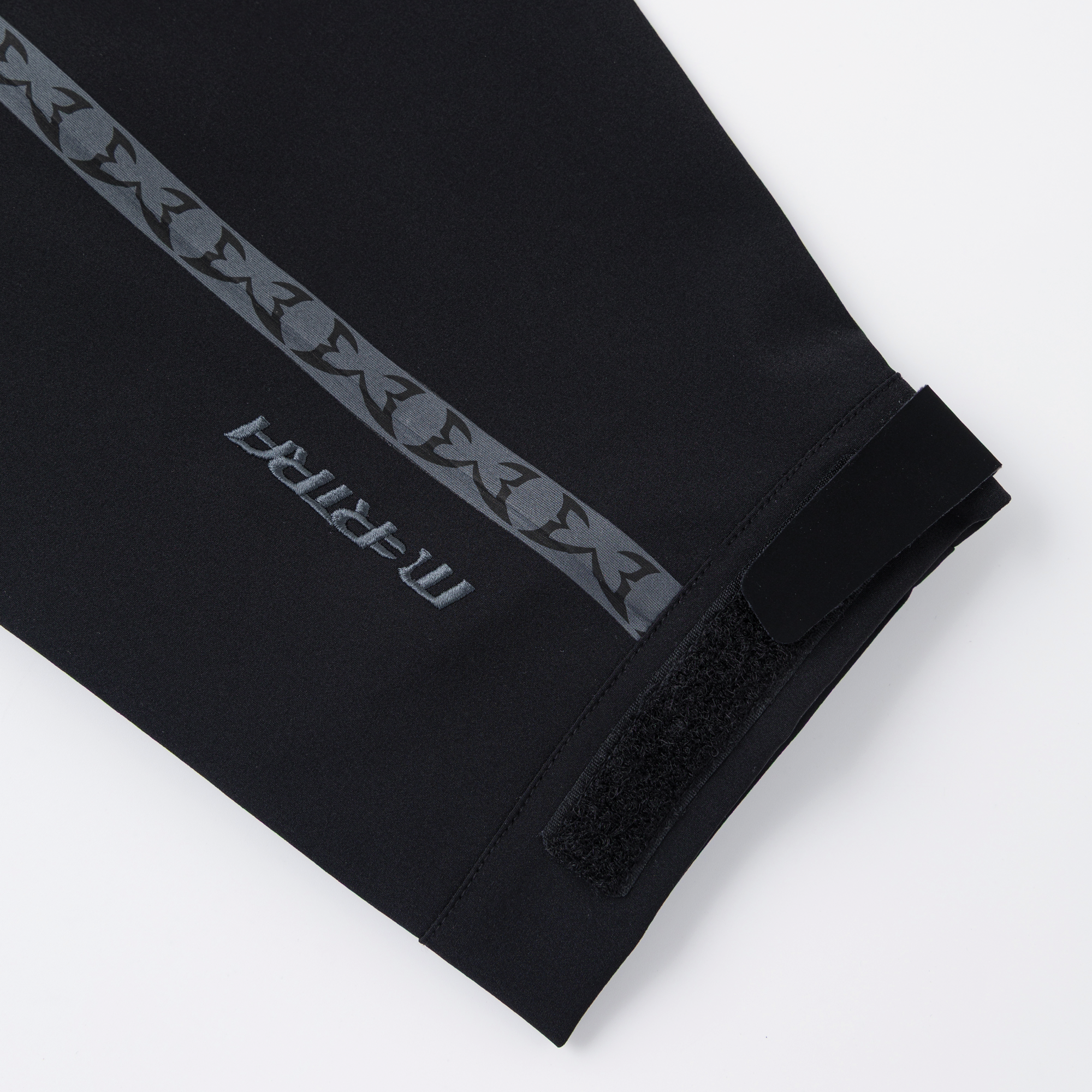 Seam Tape Jacket (Black)